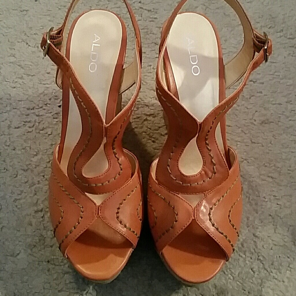 Aldo wedges